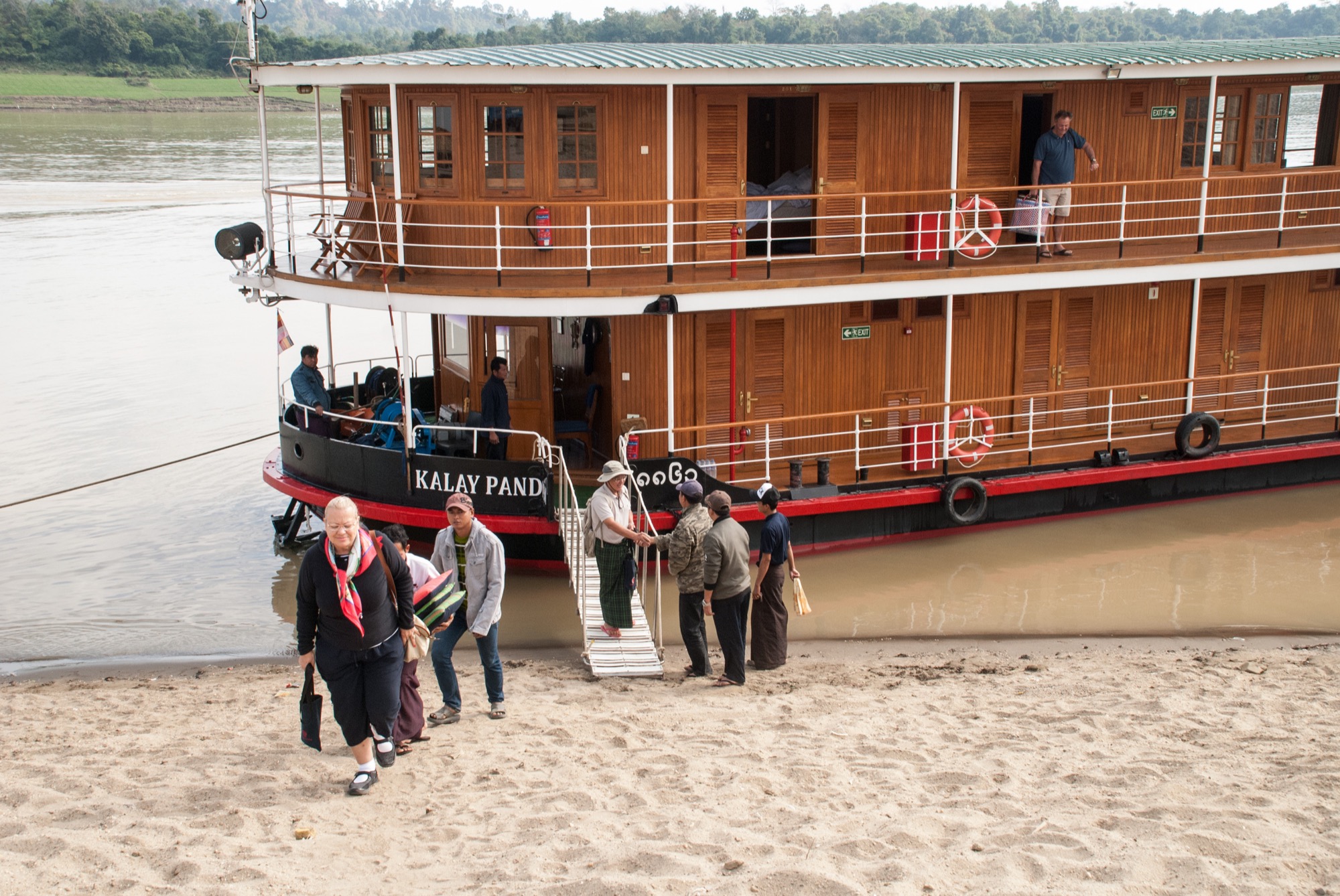 Pandaw RV Kalay Pandaw Excursion.jpg